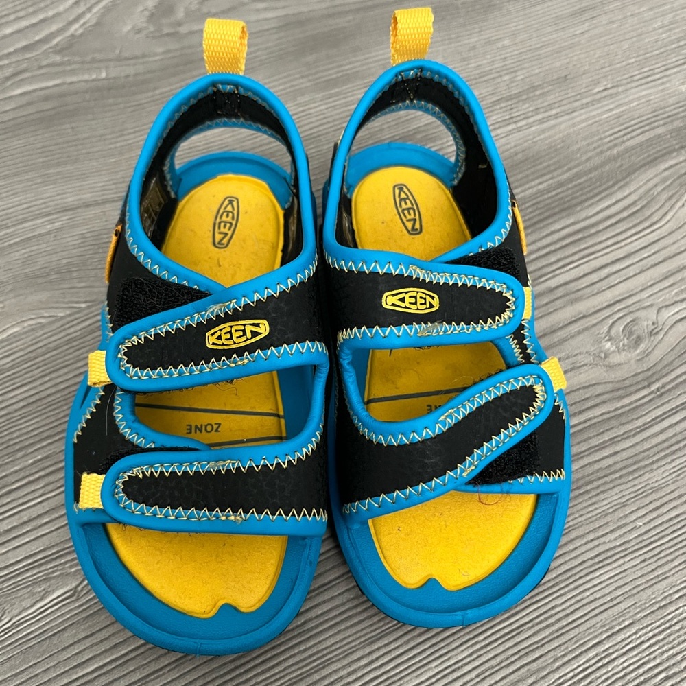 Keen toddler boys water sandals size 7